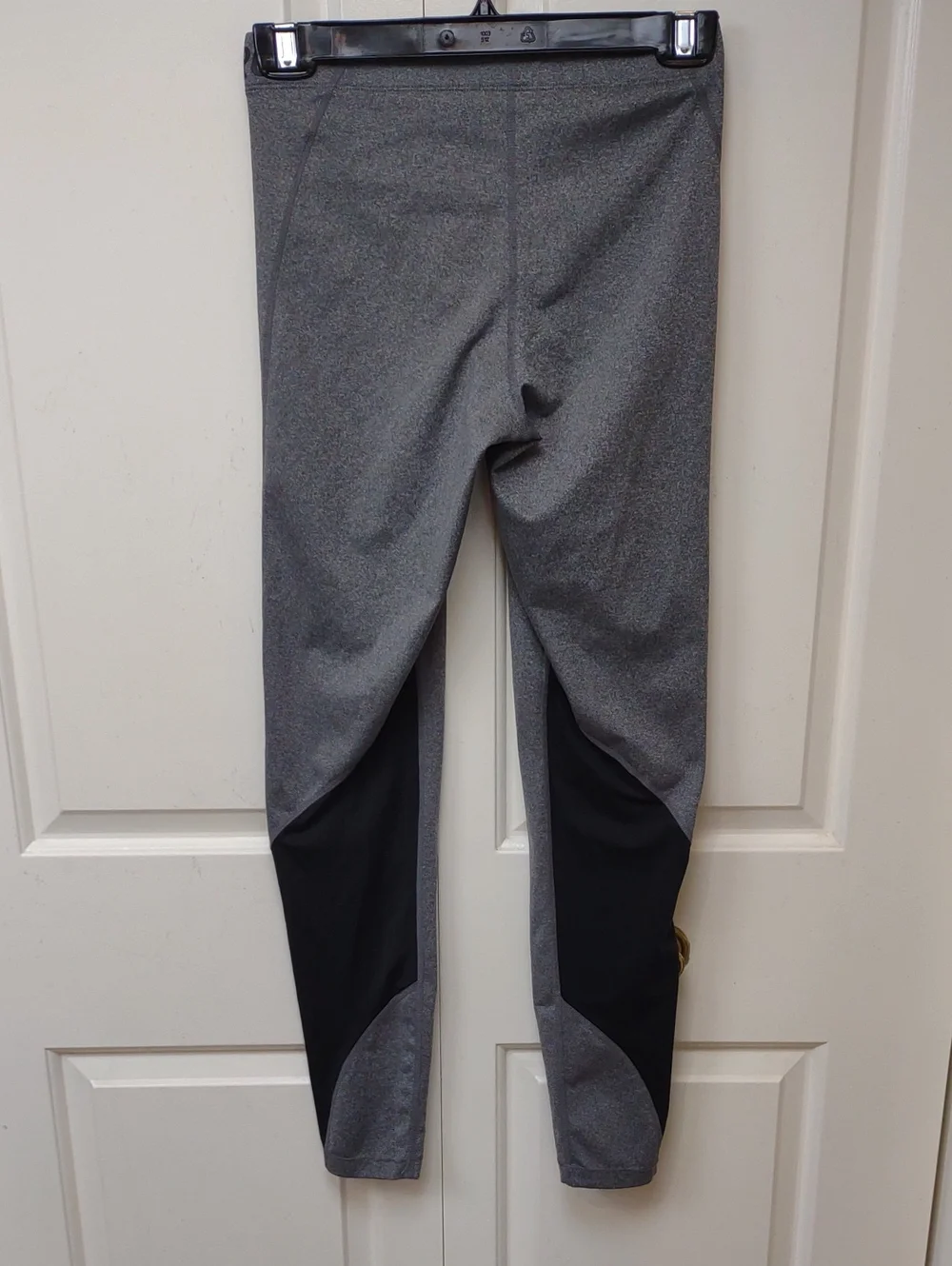 Nike Pro Women's Dri-fit Warm Training Grey w/ Black Tight Fit Mid-Rise Leggings